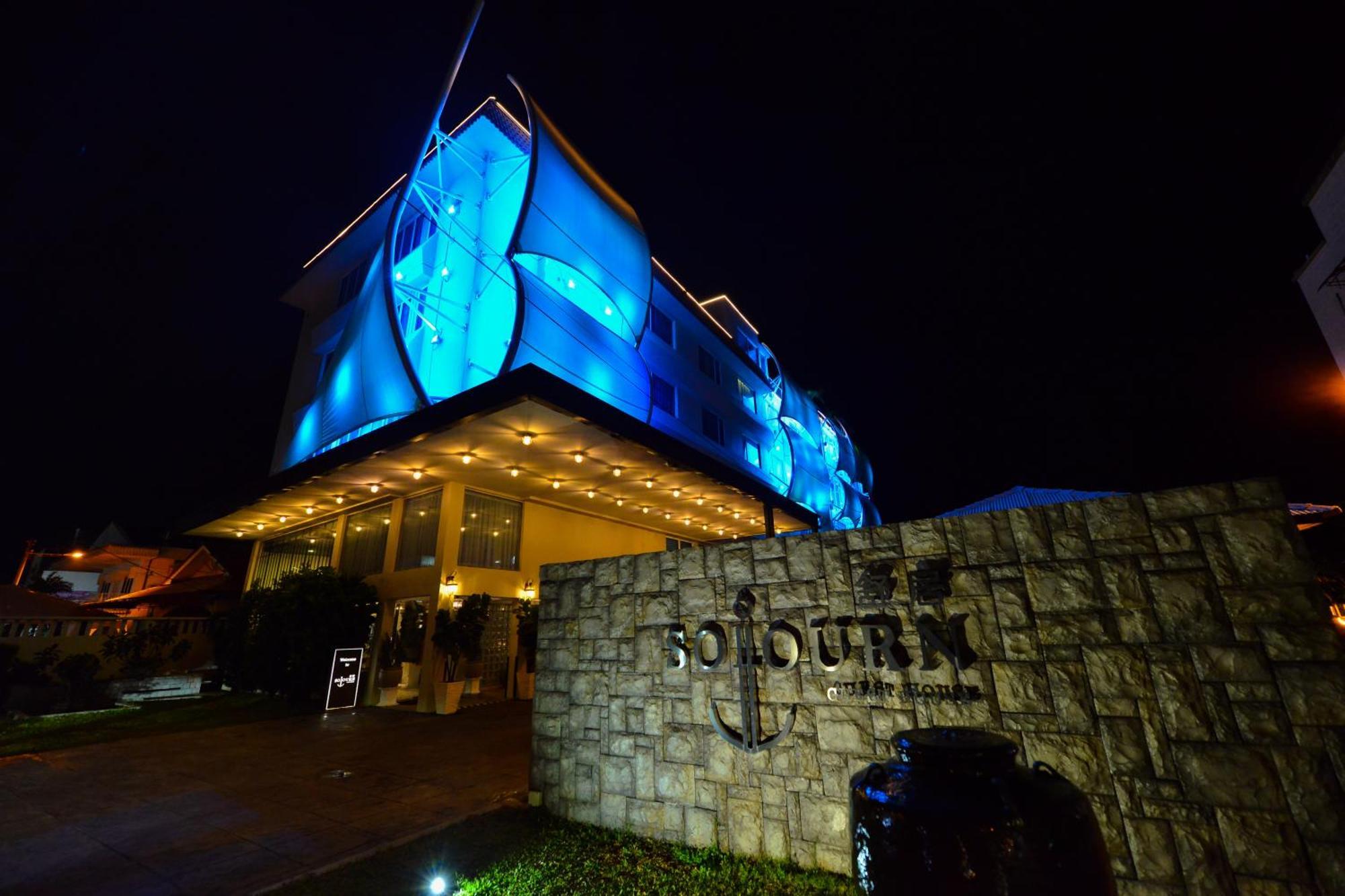 Sojourn Spa Hotel Melaka Exterior photo